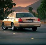 Ford Crown Victoria 1998 года